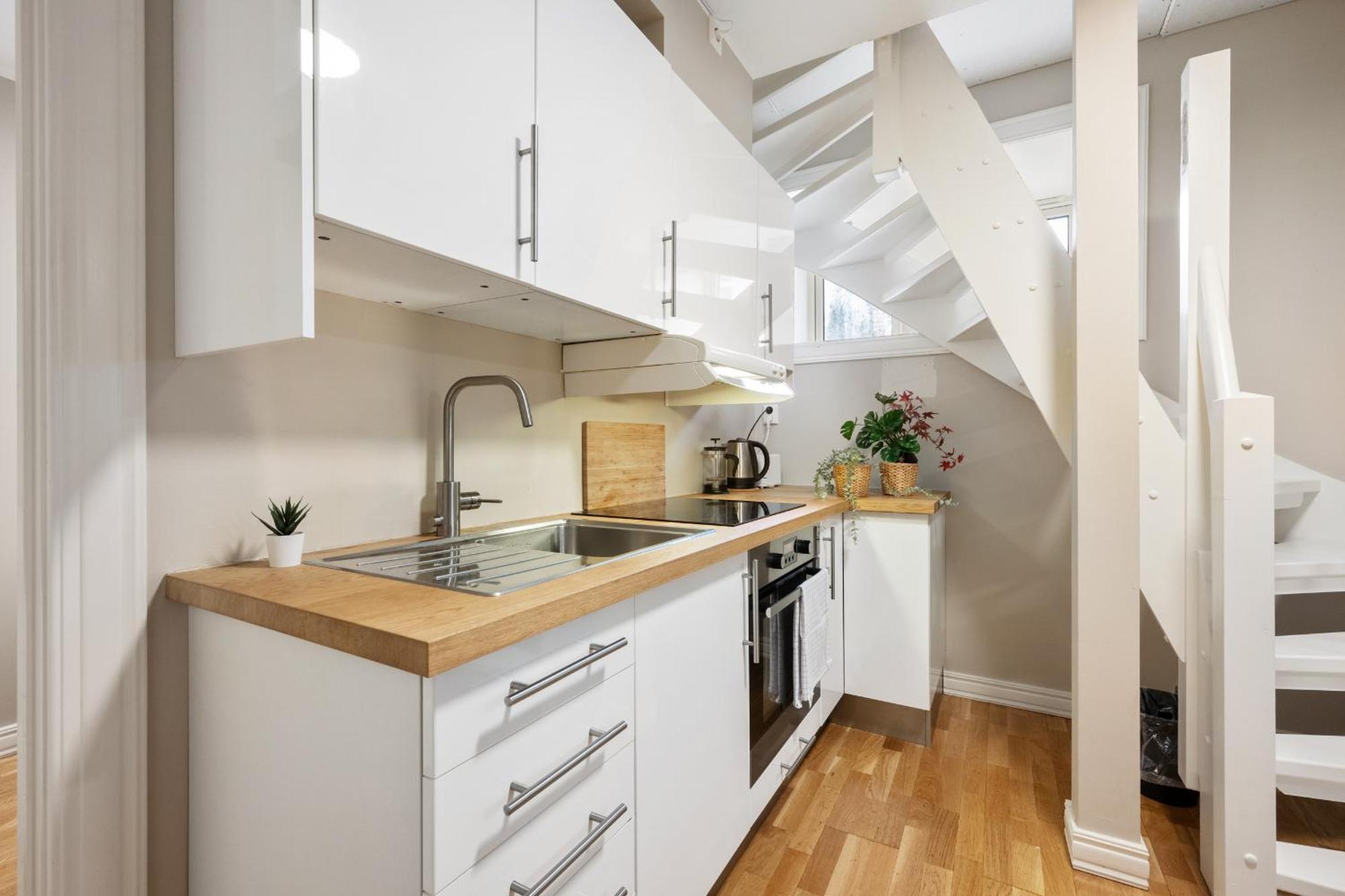 New! Modern City Apt: Central W/ Private Entrence Apartment Bergen Exterior photo